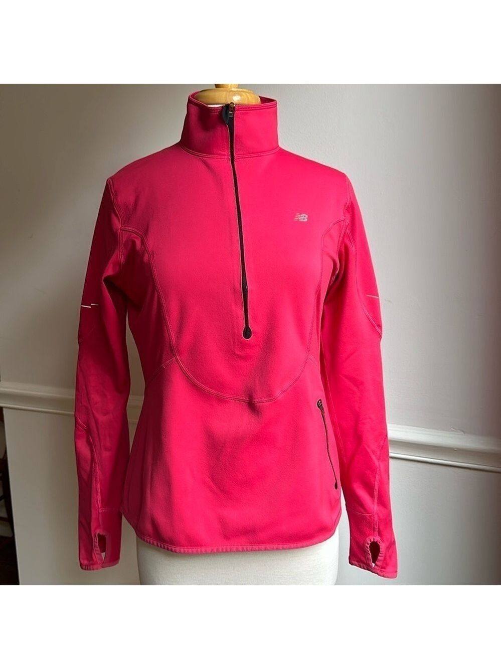 New Balance Women's 1/2 Zip Pullover Neon Pink medium EUC